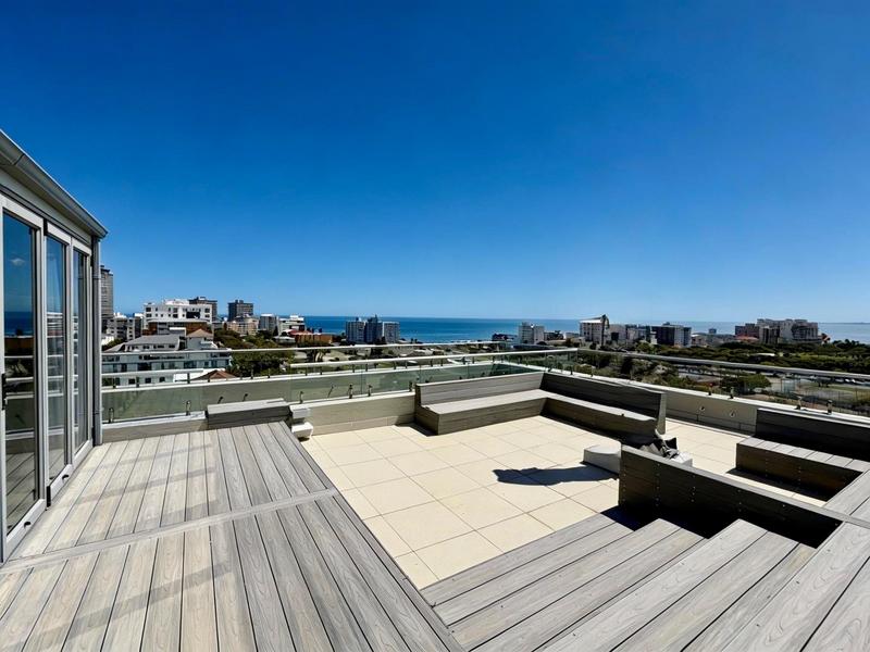 3 Bedroom Property for Sale in Green Point Western Cape
